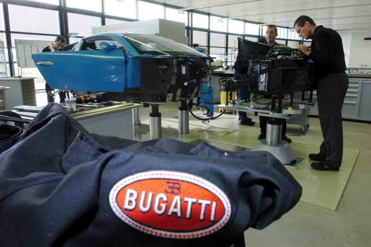Bugatti Veyron: la storia della hypercar più potente (e dei progetti mai realizzati)
