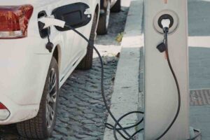 Italia e colonnine di ricarica: come siamo messi rispetto agli altri Paesi europei