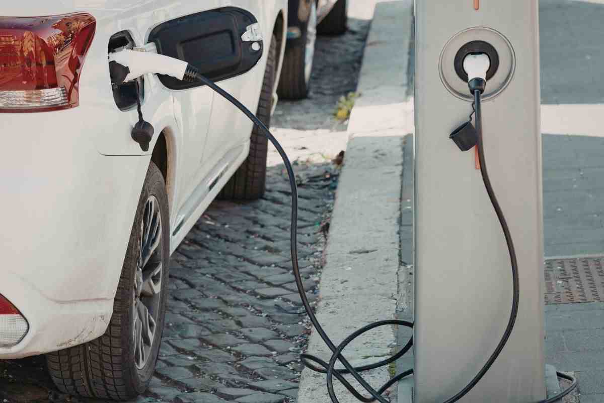 Italia e colonnine di ricarica: come siamo messi rispetto agli altri Paesi europei