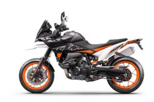 Potente, sportiva e costa meno di 7000 euro: KTM ha la moto perfetta per chi ama il brivido