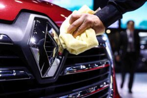 Renault prende in prestito il “cuore” di Dacia: la nuova motorizzazione ha consumi mai visti e il carburante più amato