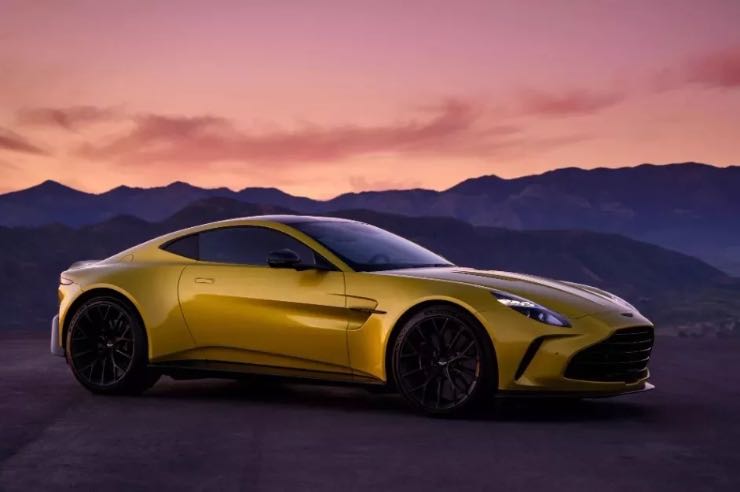 Aston Martin Vantage 600 licenziamenti