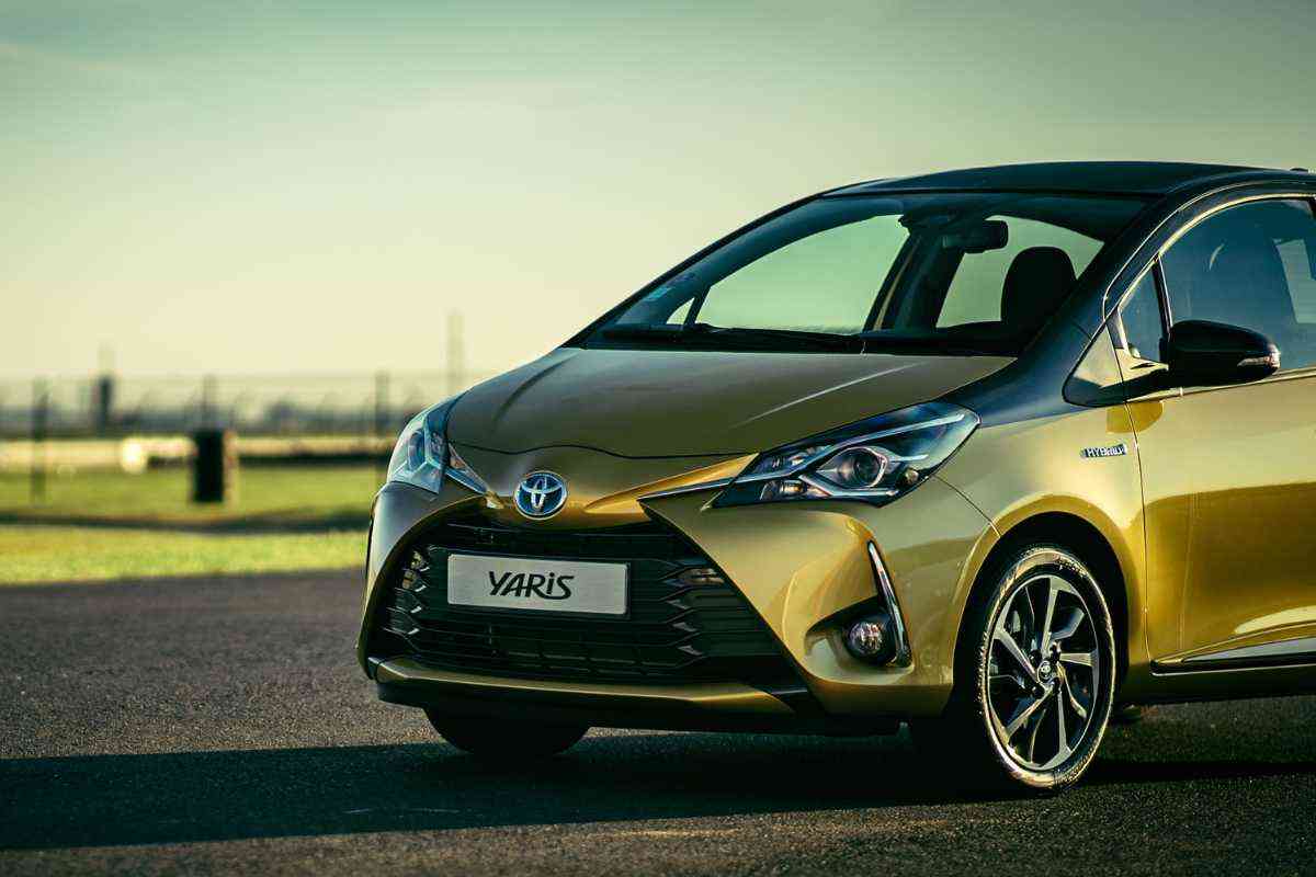 Toyota Yaris elettrica