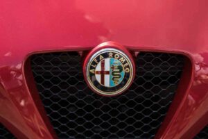 Nuova Alfa Romeo Spider: il render social che fa sognare gli Alfisti