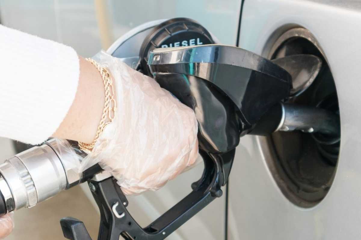 Schiaffo all'elettrico, gli automobilisti tifano per questa tecnologia: i dati sono incontrovertibili