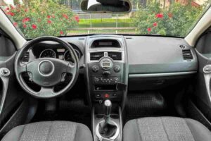 Sta sparendo dalle auto e nessuno se ne è accorto: questo dispositivo tecnologico non c’è più