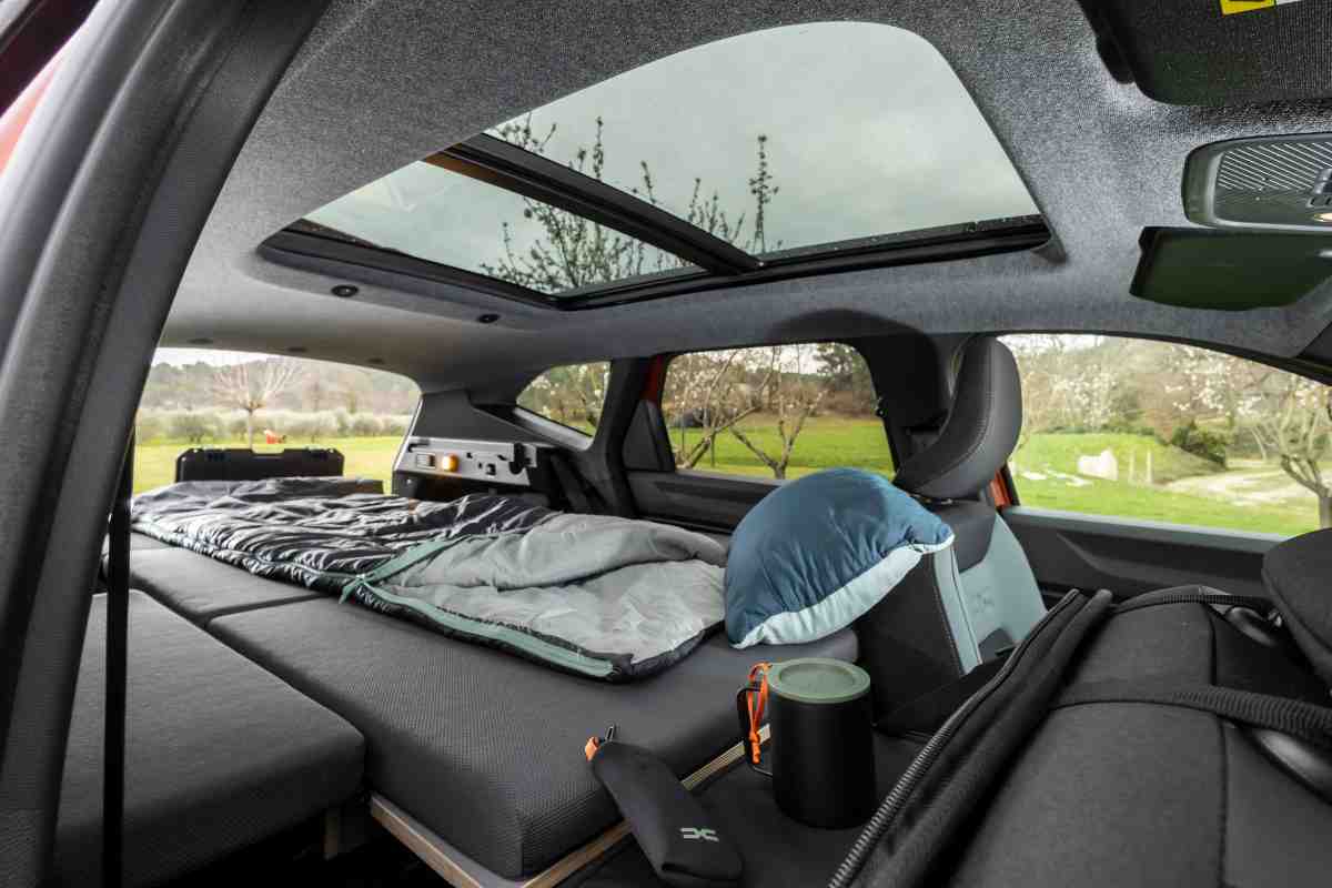 Dacia Bigster diventa camper: la sorpresa low cost che conquista gli amanti dell’avventura