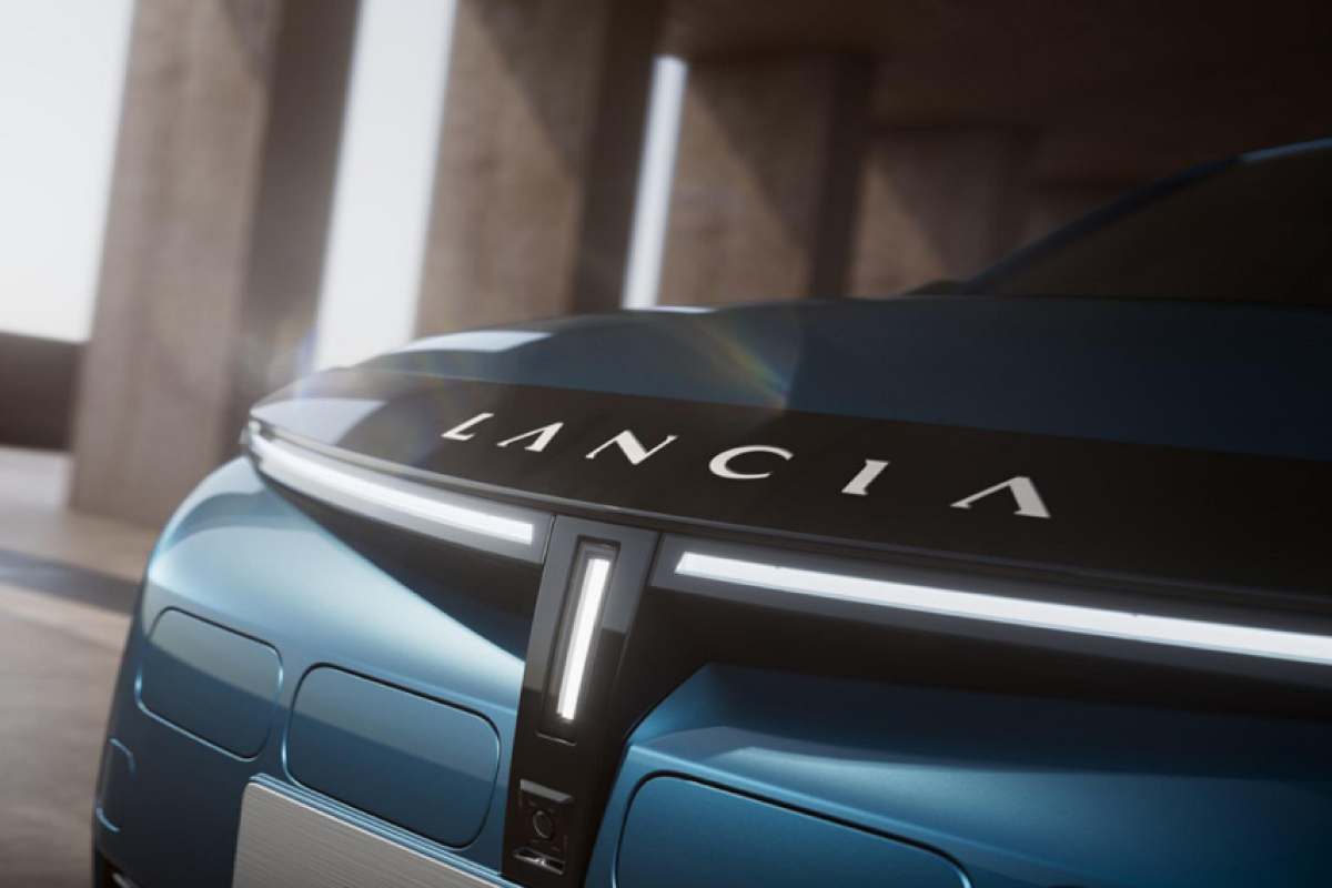 Un po' Ypsilon e un po' Bugatti: il progetto della nuova super berlina Lancia che ha fatto ammattire il web