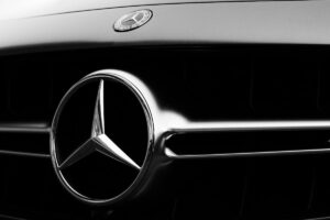 Crolla il prezzo di una delle Mercedes più ambite: ora la si compra a metà prezzo