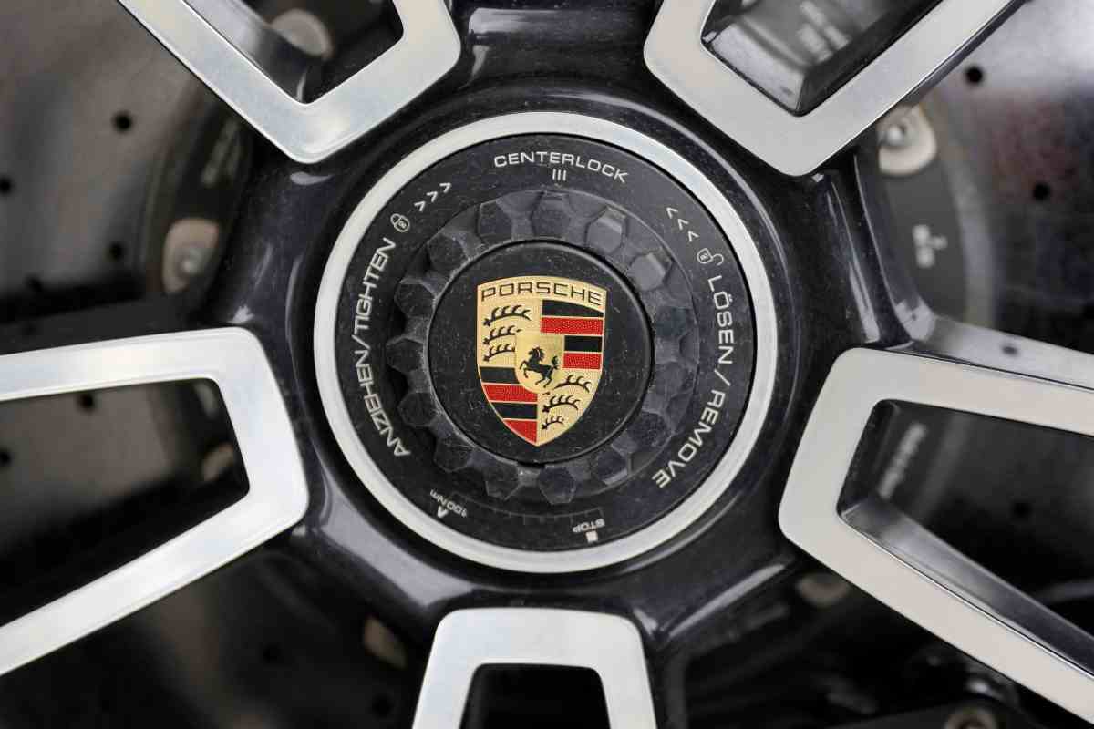 Porsche 2026: l’anno della svolta elettrica, dalla 718 alla nuova Cayenne