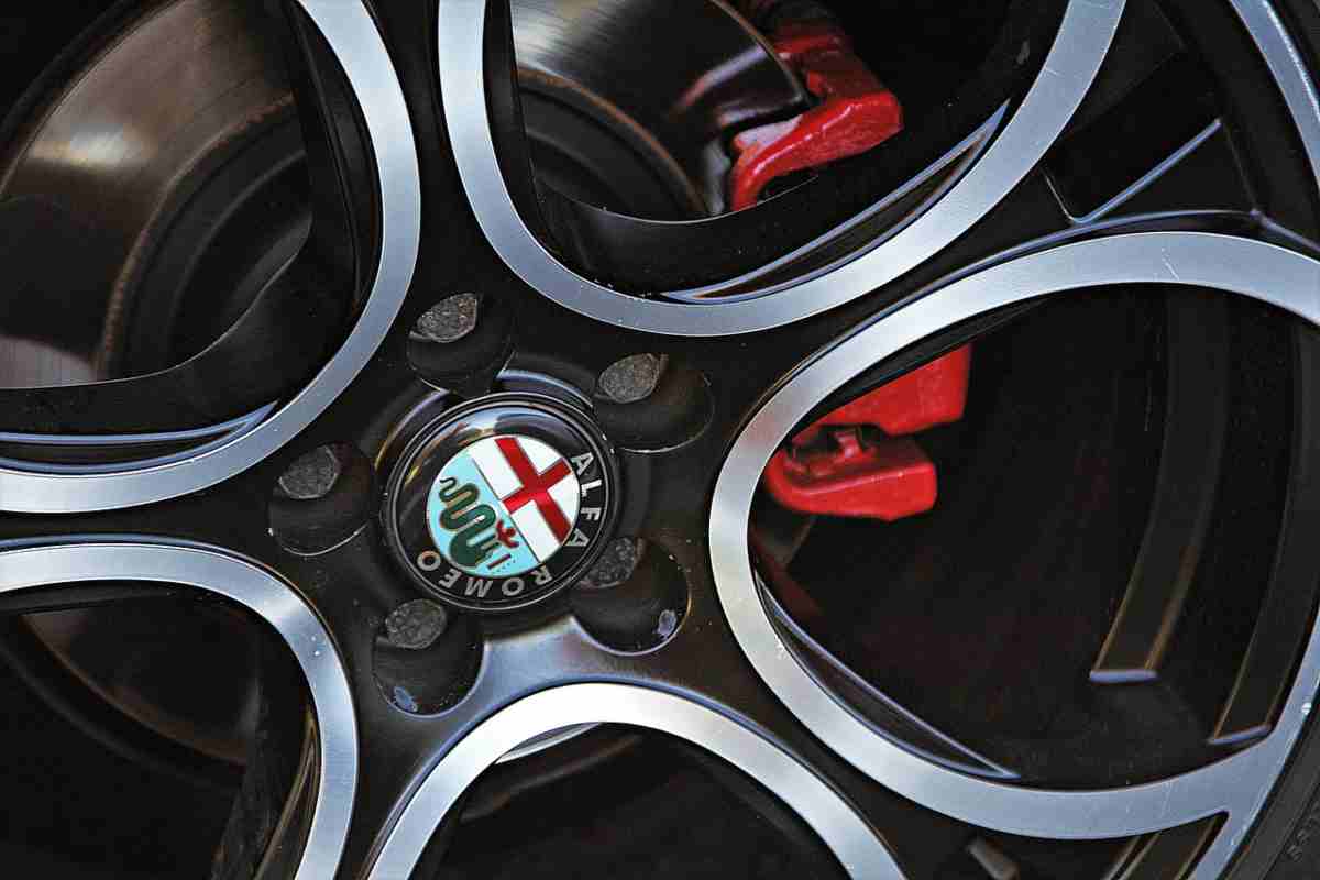 Alfa Romeo flop totale