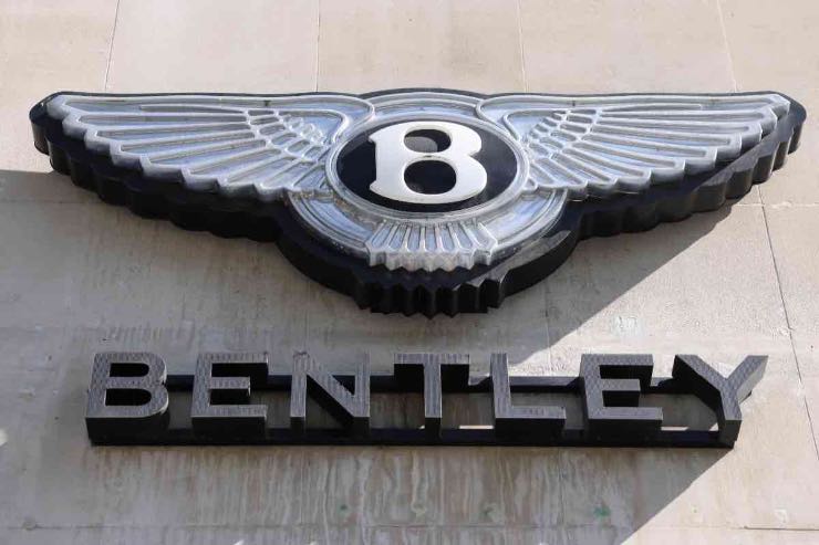 Bentley 275 licenziamenti