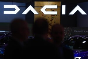 La Dacia lancia un nuovo SUV super economico: è una dichiarazione di guerra, anche la FIAT trema