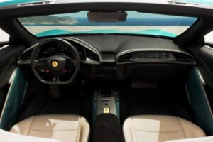 Ferrari svela la spider dal design più accattivante: V8 puro per performance da brividi