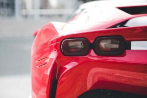 La Ferrari cambia strategia