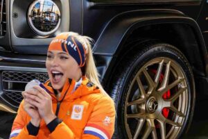 L’atleta più bella del mondo premiata dopo la medaglia d’oro: supercar da mezzo milione di euro