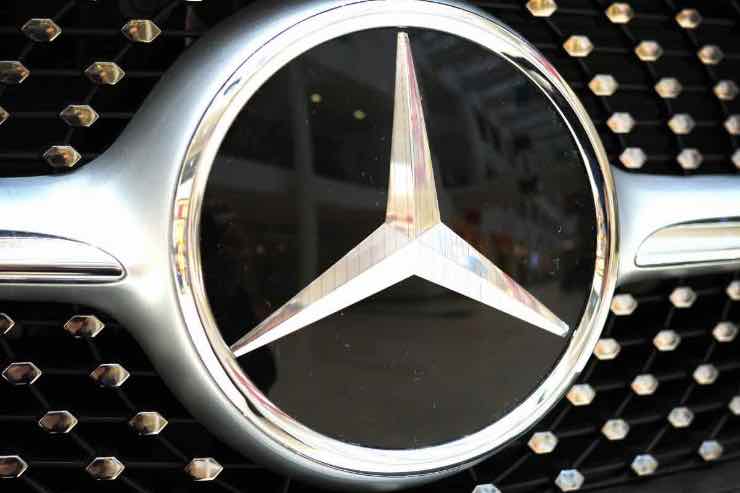 Novità Mercedes tetto rivoluzionario