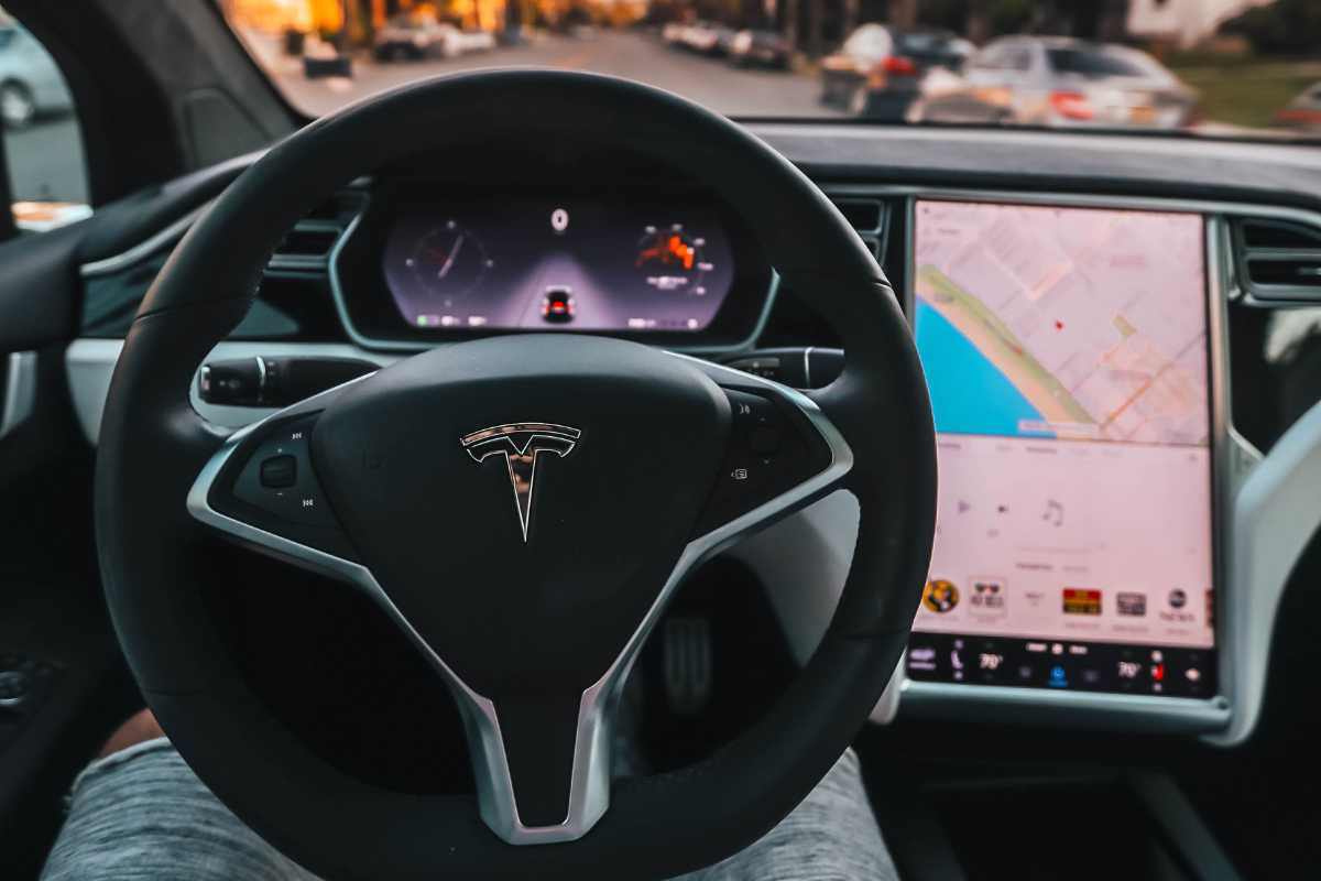 Incidente a bordo di Tesla