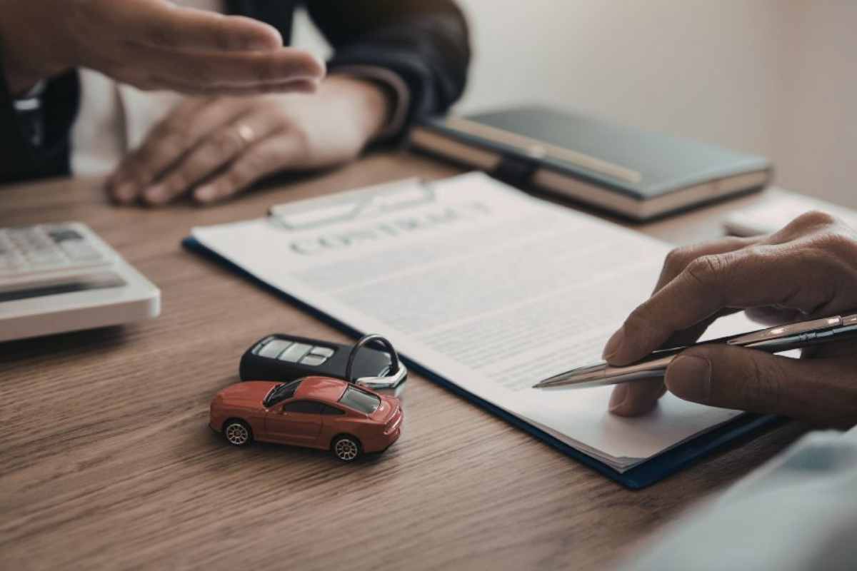 Documenti auto nel 2026: cosa cambia tra carta e digitale