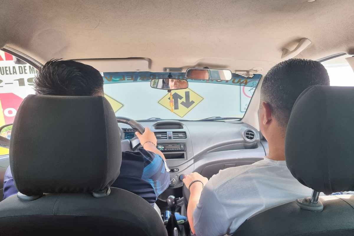 Malta paga i giovani per rinunciare alla patente: fino a 25.000 euro per cinque anni senza guidare