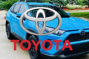 toyota yaris fiat panda usata