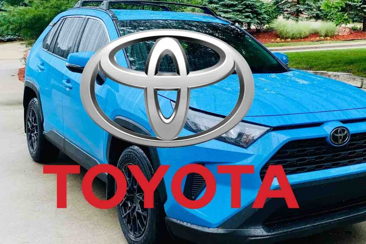 toyota yaris fiat panda usata