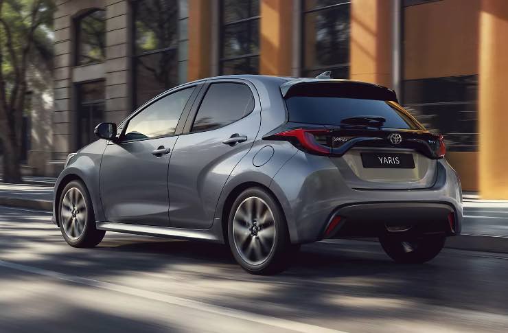 toyota yaris fiat panda usata