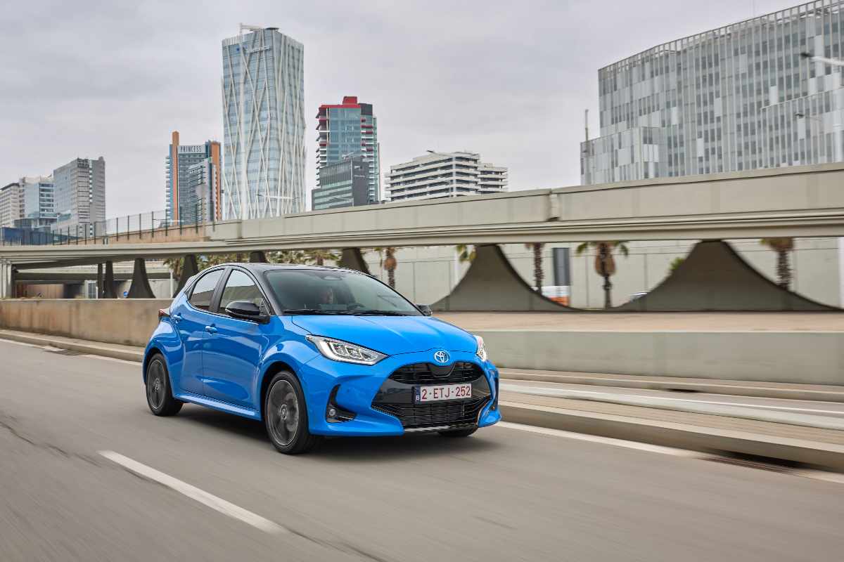 Toyota Yaris in strada