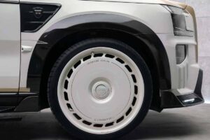 Rolls-Royce Cullinan copiata in Cina: Mansory ci mette la sua firma