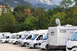 Weekend in camper: quanto costa davvero? La cifra (reale) ti sorprenderà