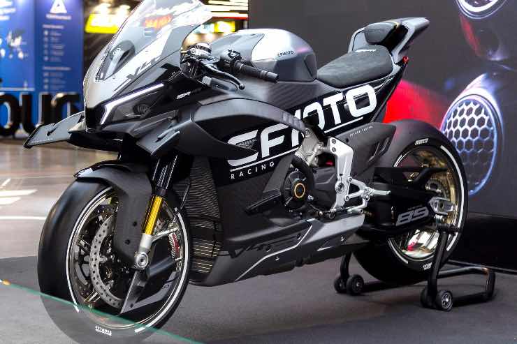 motore v4 cfmoto sr rr