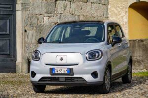 Boom di vendite in Italia per l’auto elettrica cinese, anche ad aprile costa pochissimo: sconto sul prezzo e mini rata