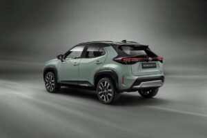 Senza incentivi statali, ci pensa Toyota a darti il bonus: che sconto per il crossover ibrido, con questo allestimento non gli manca nulla